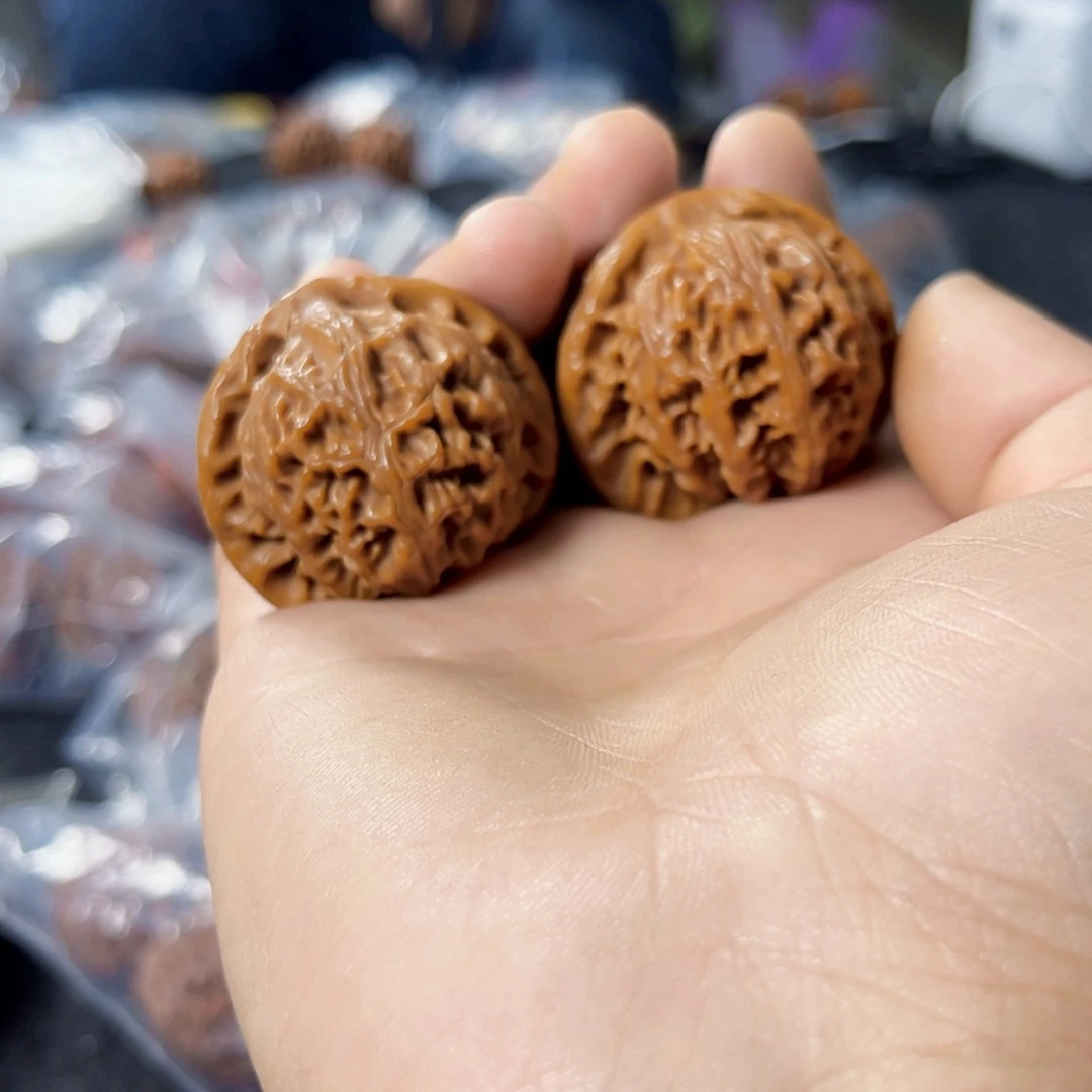 文玩核桃把件L*A宫灯