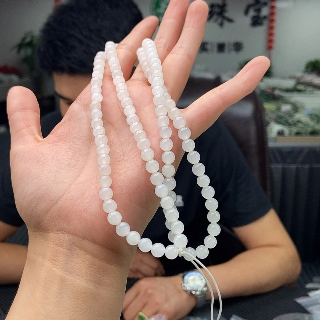 和田玉未镶嵌颈饰颜色多样性发拍一发一