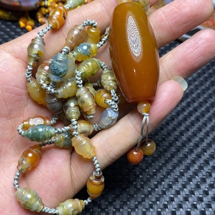 玛瑙/玉髓颈饰未镶嵌华*江