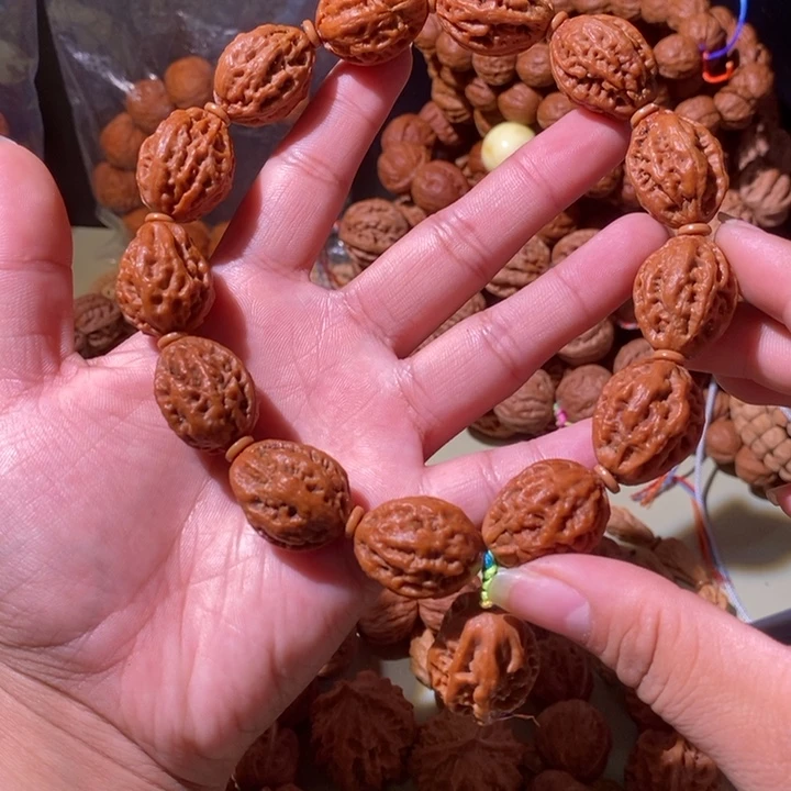文玩核桃手串……51
