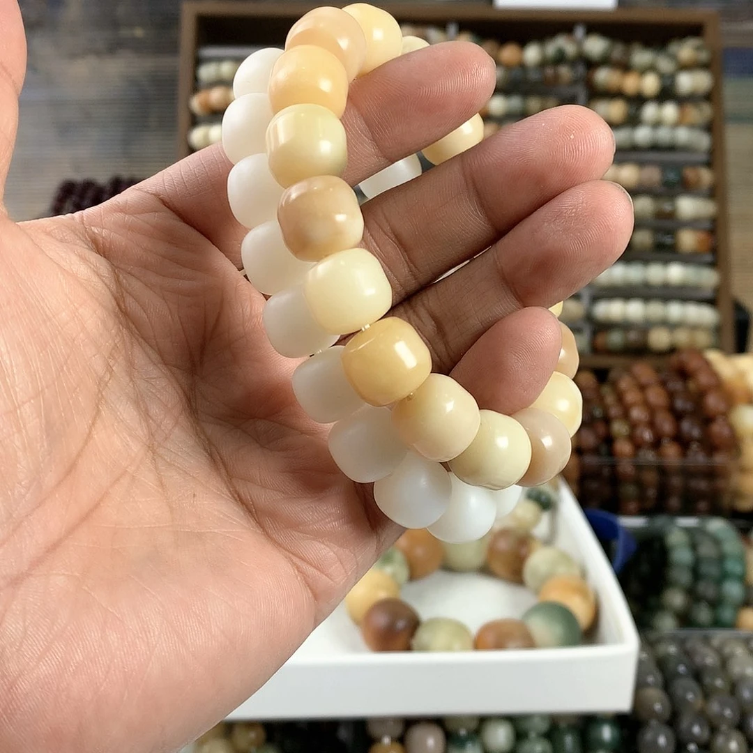 【闪购商品】菩提根/象牙果手串人****主