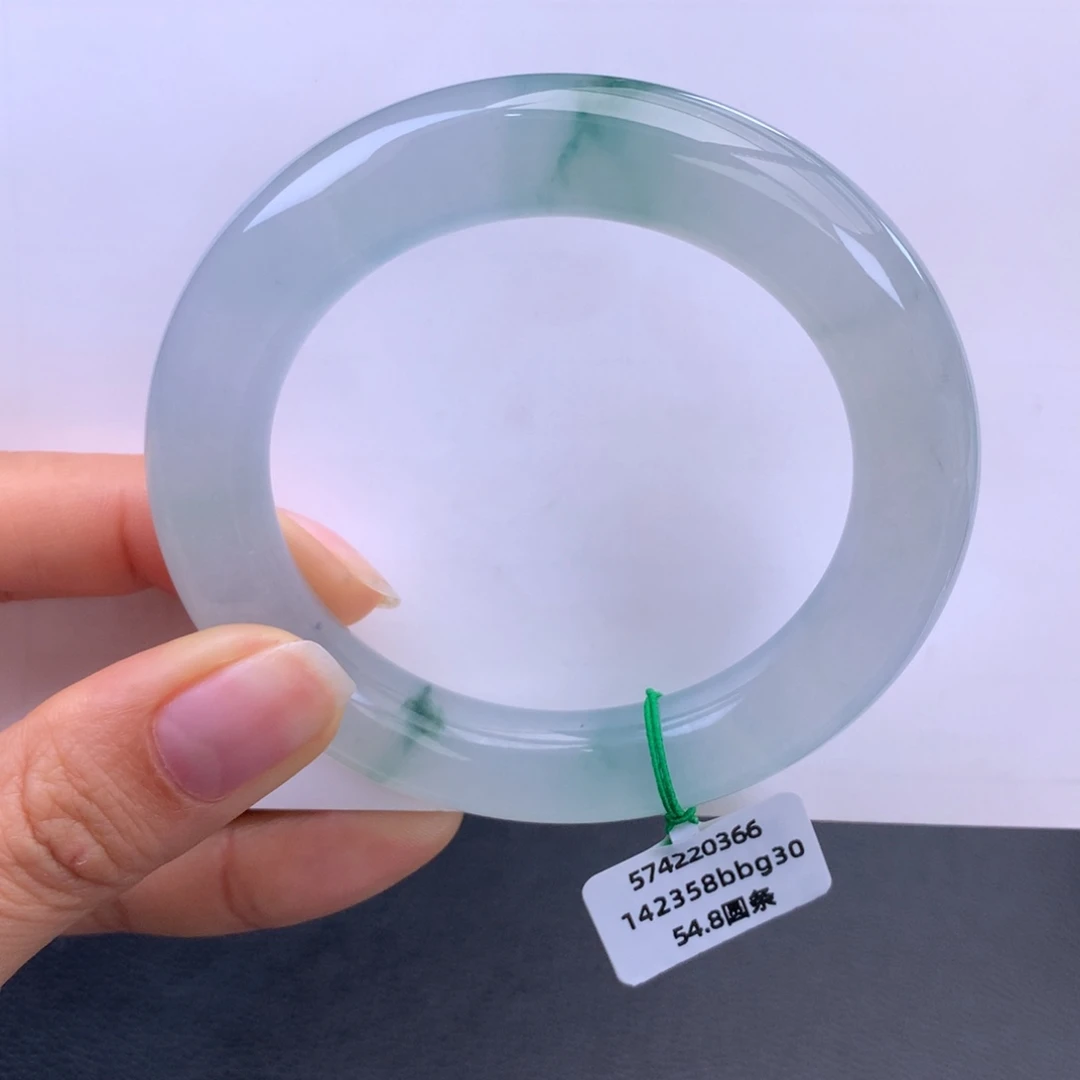 翡翠未镶嵌手镯冰胶飘花圆条手镯