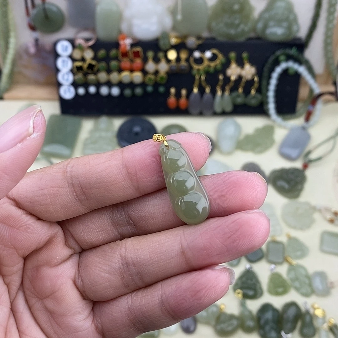 和田玉18K金镶嵌吊坠(不含链)