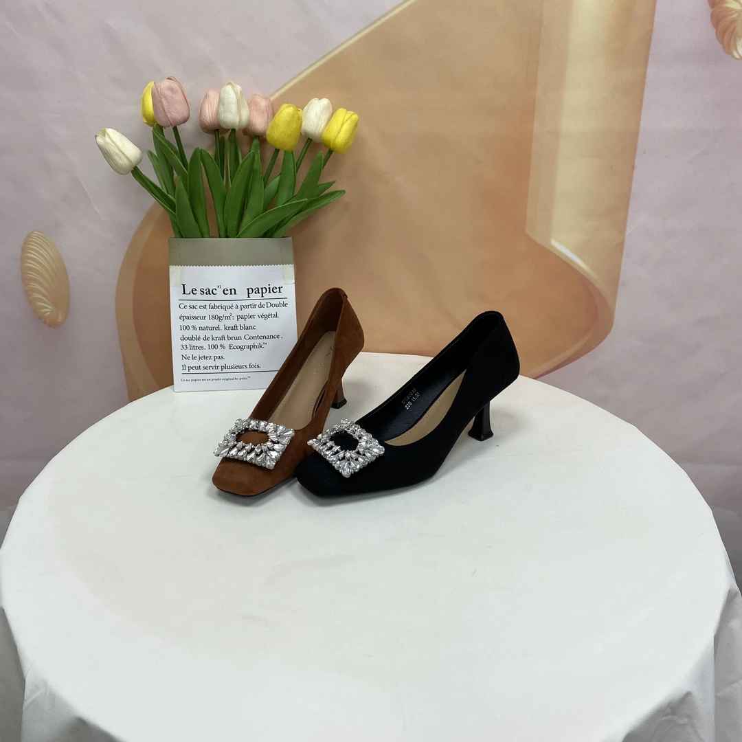 80515春秋新款时尚水钻细跟方头单鞋F