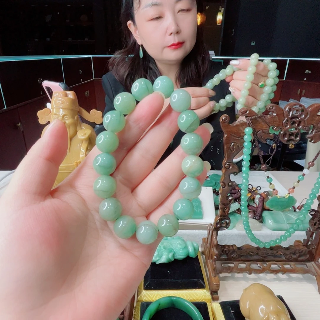 密玉（石英质玉）未镶嵌颈饰