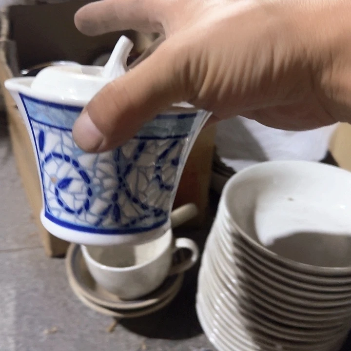 @***辰瓷片陶瓷盘子碗啥都有