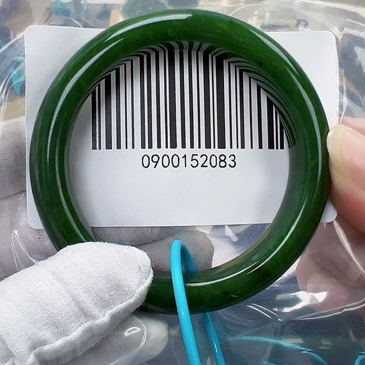 圆***呀和田玉未镶嵌手镯微瑕5556