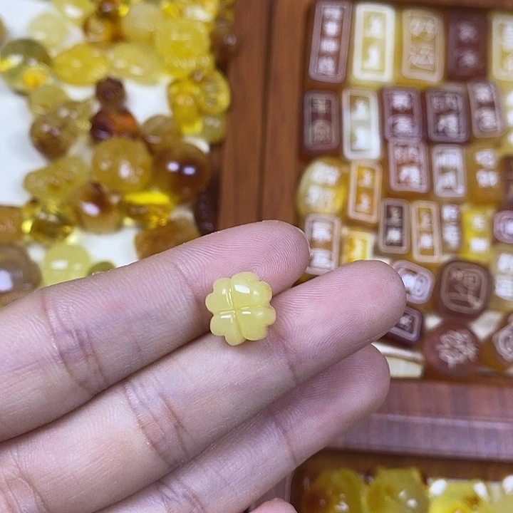 吊坠橄榄核四叶草88