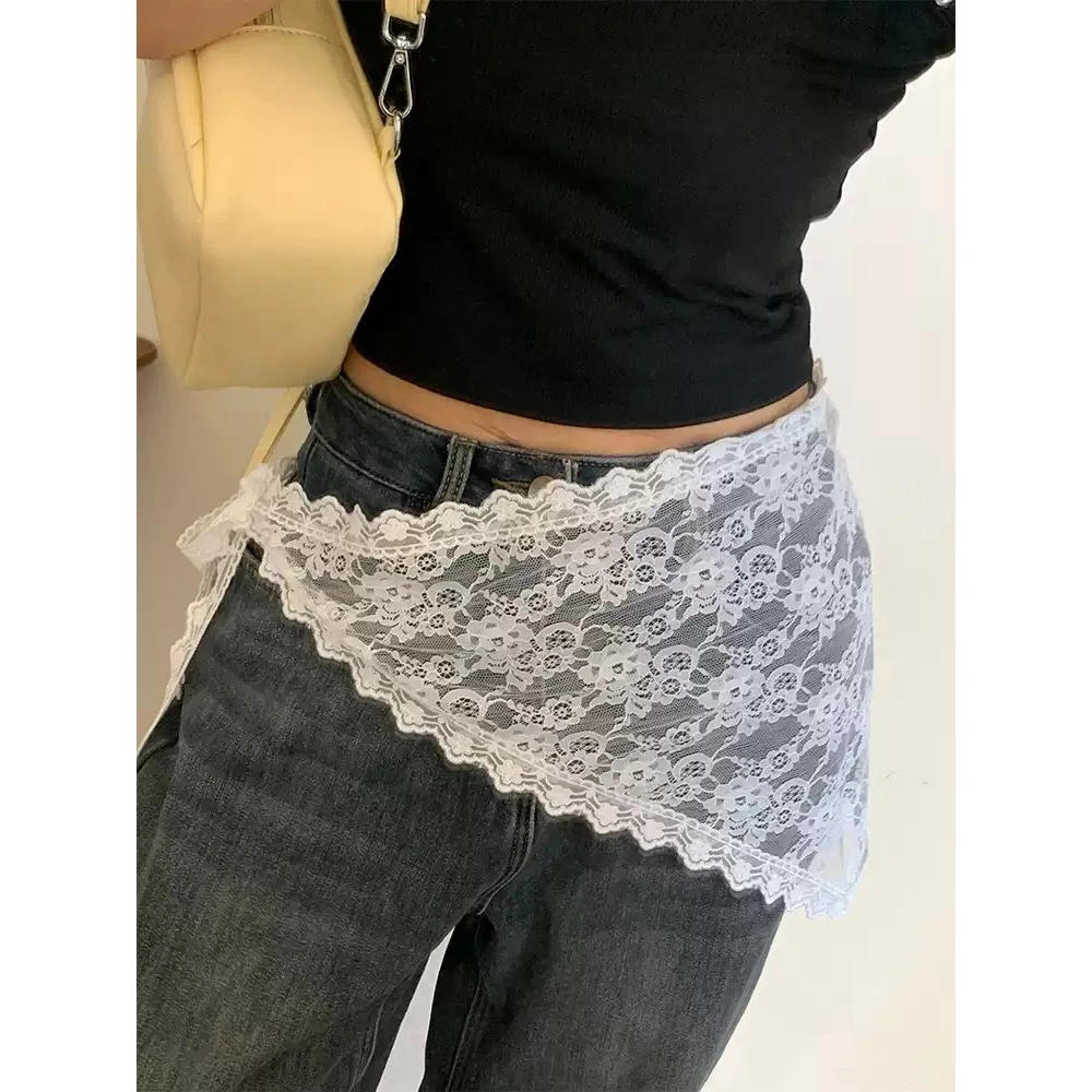 初夏韩国东大门2025早秋款韩版公鸡家蕾丝拼接三角形丝巾装饰屁帘