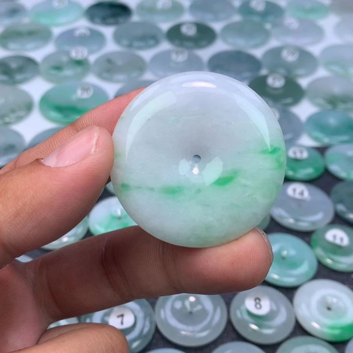 翡翠未镶嵌颈饰缅甸天然A货翡翠42.3/6.6