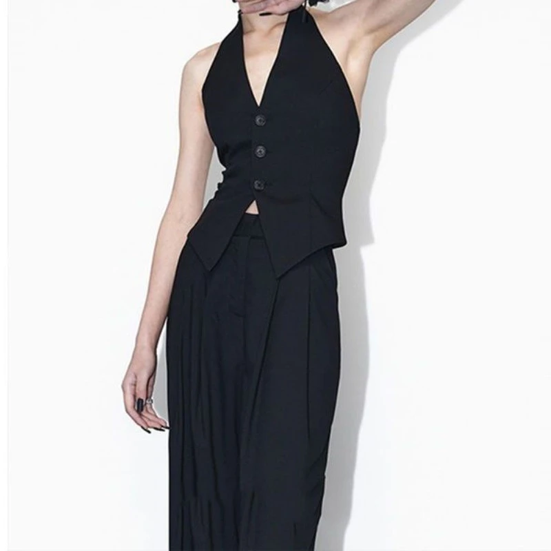 2025年夏季新款黑白双色v领挂脖马甲+阔腿裤女韩版时尚设计感套装