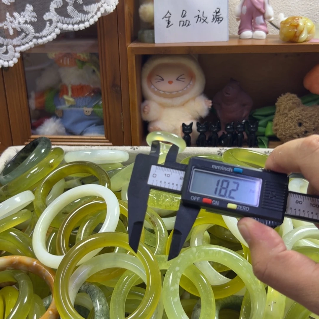 蛇纹石玉未镶嵌手镯287