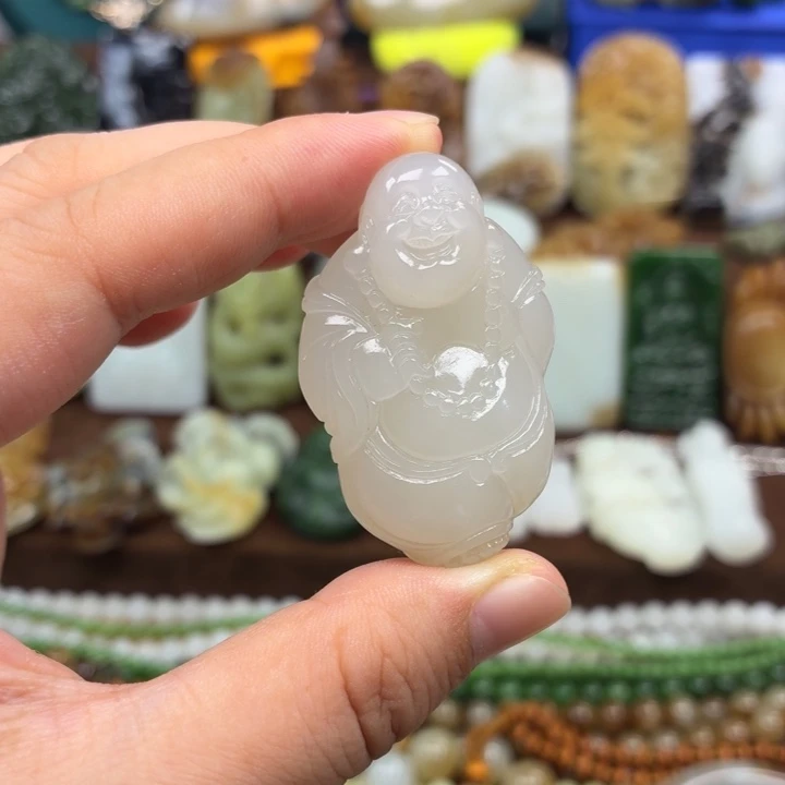 颈饰未镶嵌和田玉