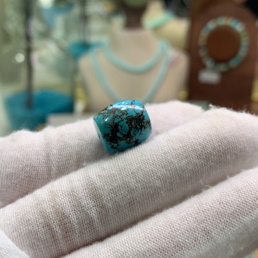 绿松石未镶嵌饰品