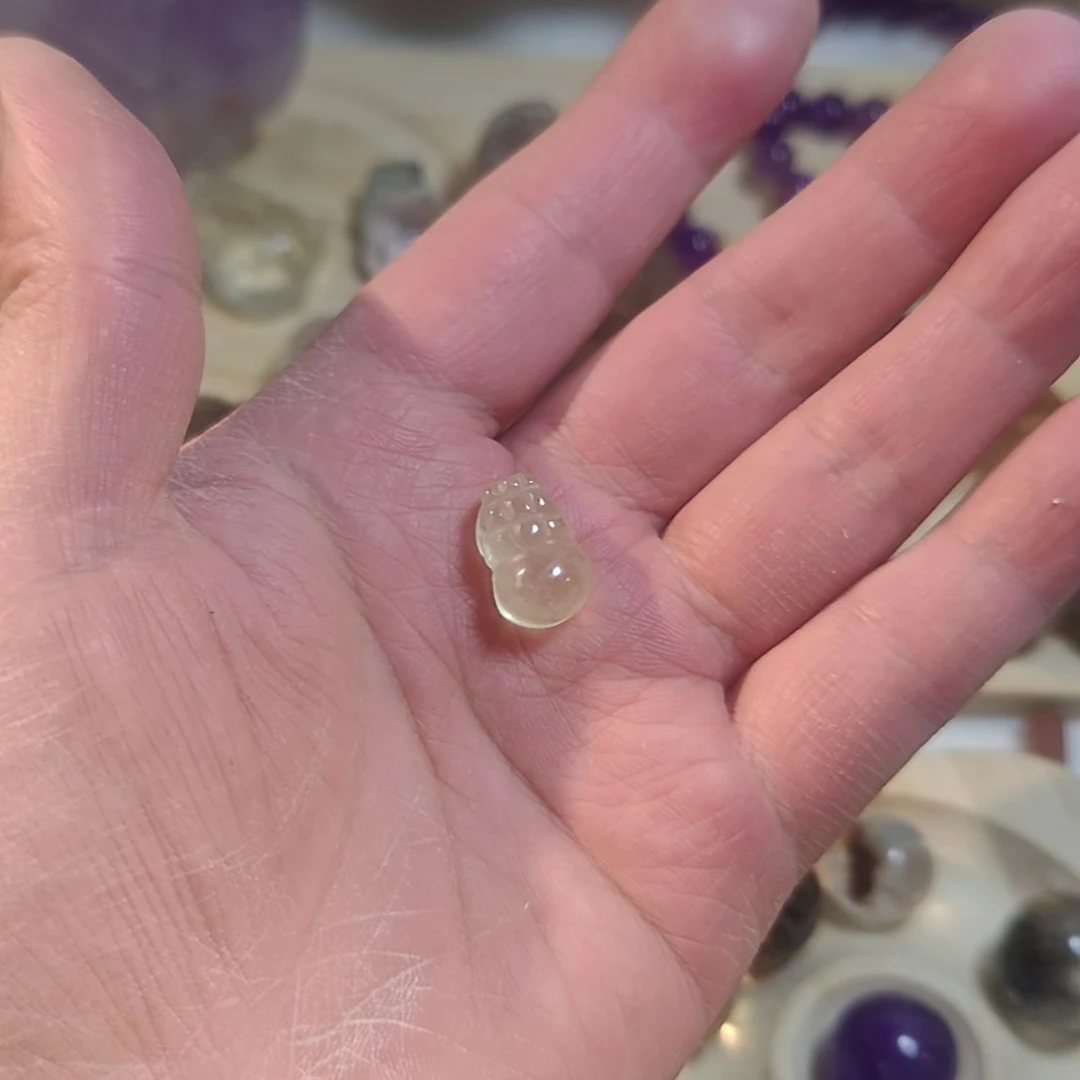 美***.水晶未镶嵌颈饰水晶