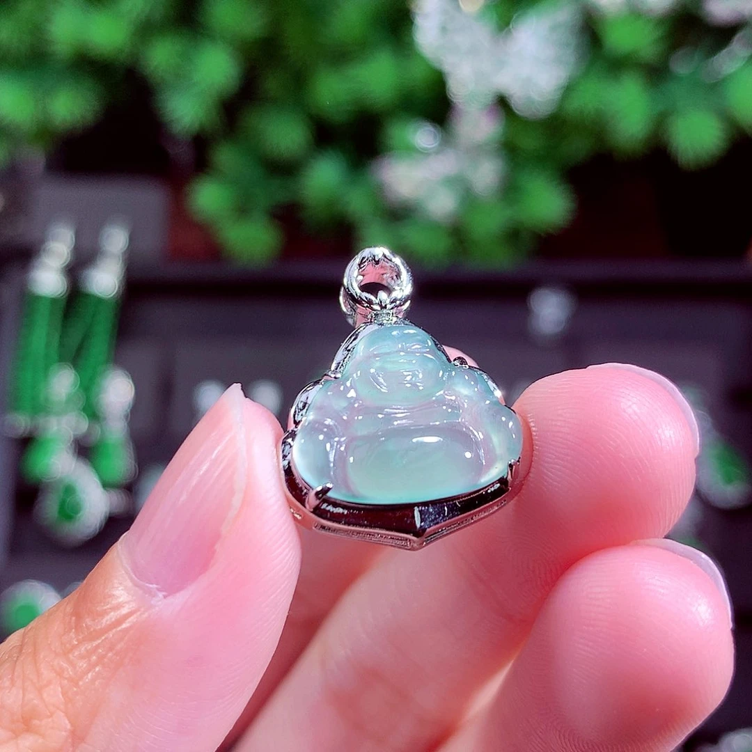 颈饰未镶嵌翡翠天然