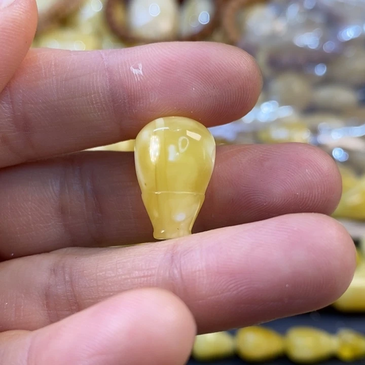 未镶嵌琥珀裸石原矿琥珀蜜蜡配饰ri
