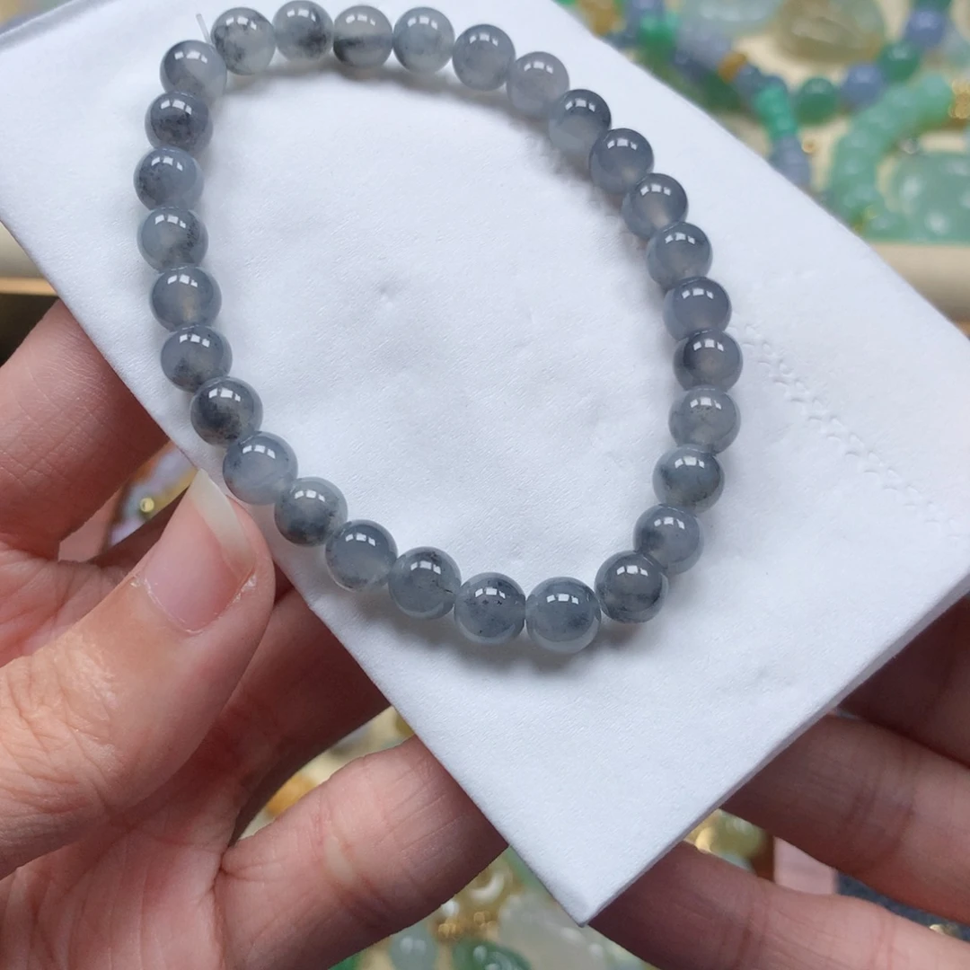 翡翠未镶嵌颈饰闪