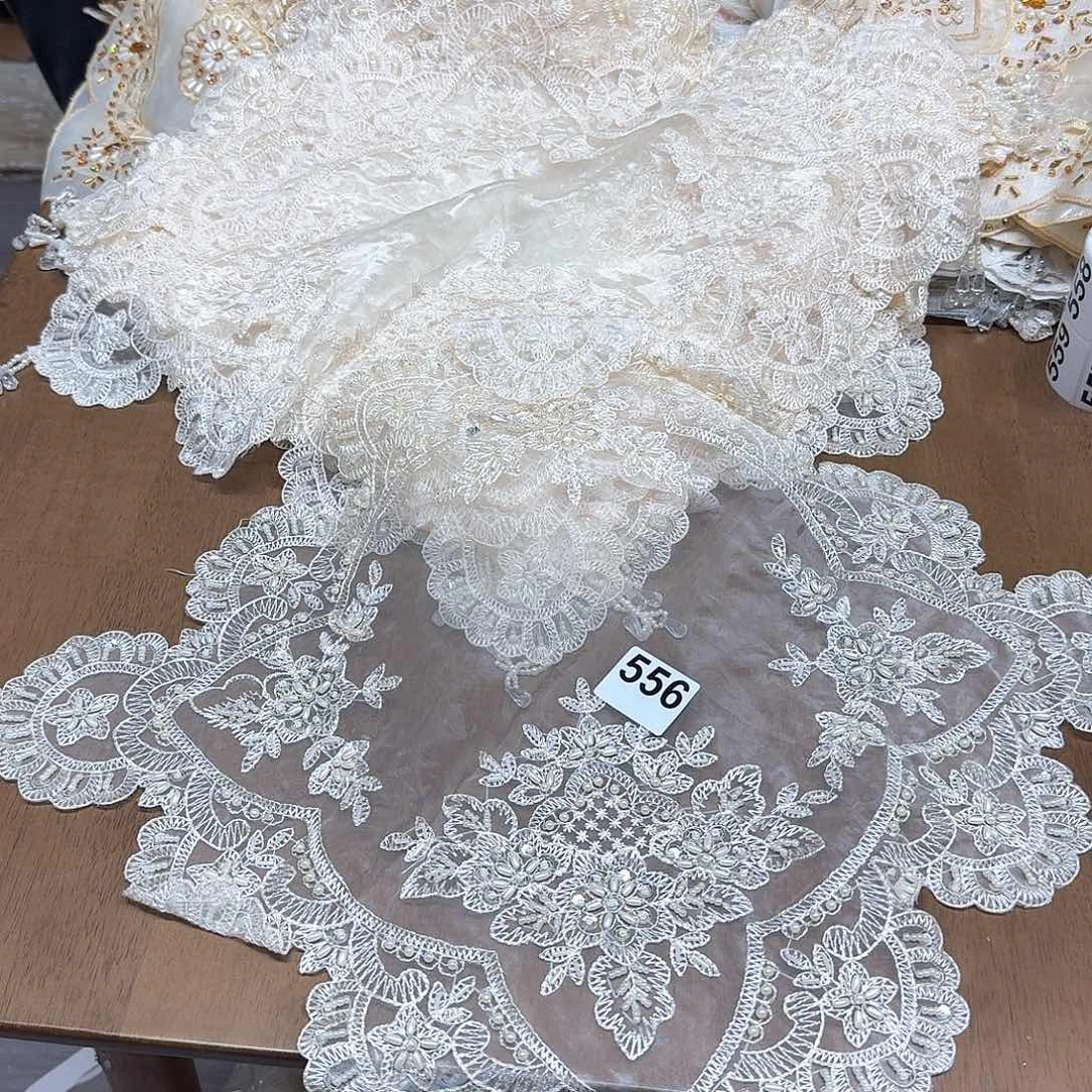 556号 40厘米重工珠绣参垫