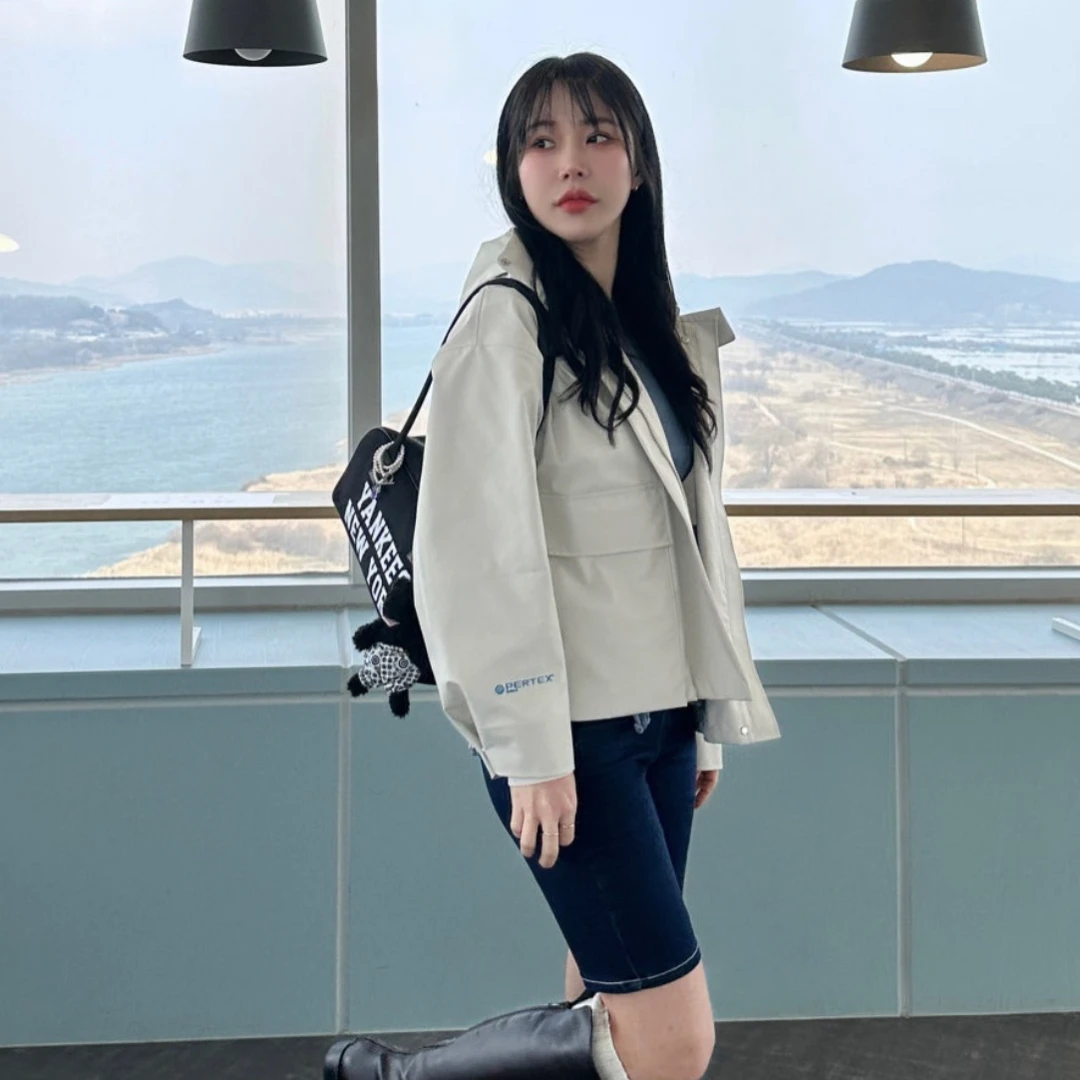 KOLON SPORTS 可隆女款硬壳单冲外套百搭