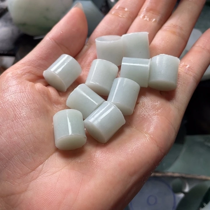 定制翡翠未镶嵌卡13珠子17颗包工