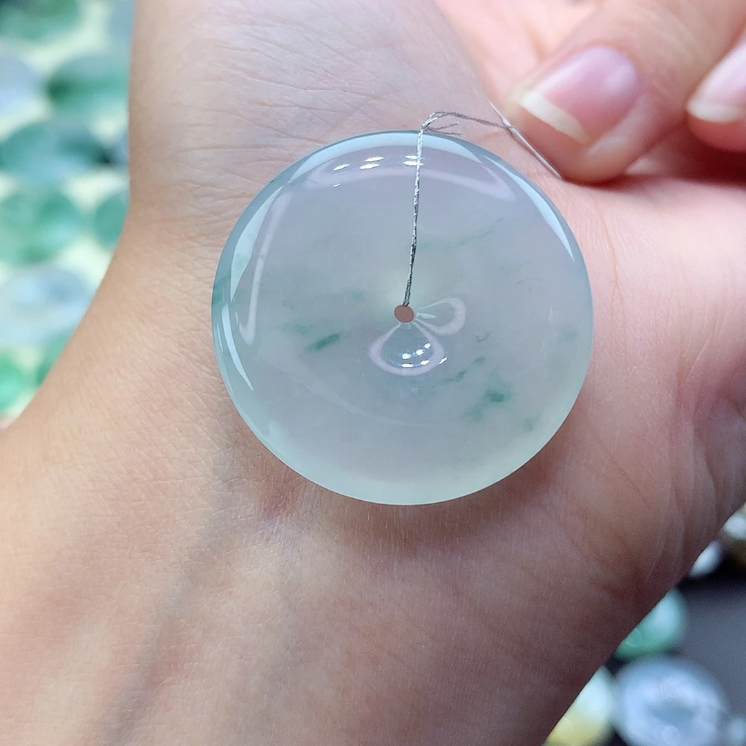 翡翠颈饰未镶嵌64尺寸29.4-6.1