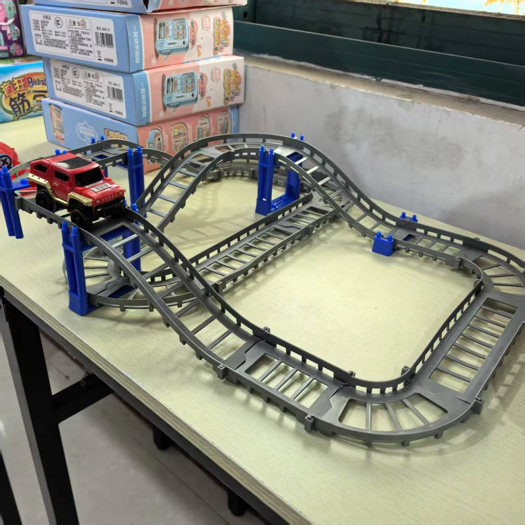 益智轨道拼装玩具过家家