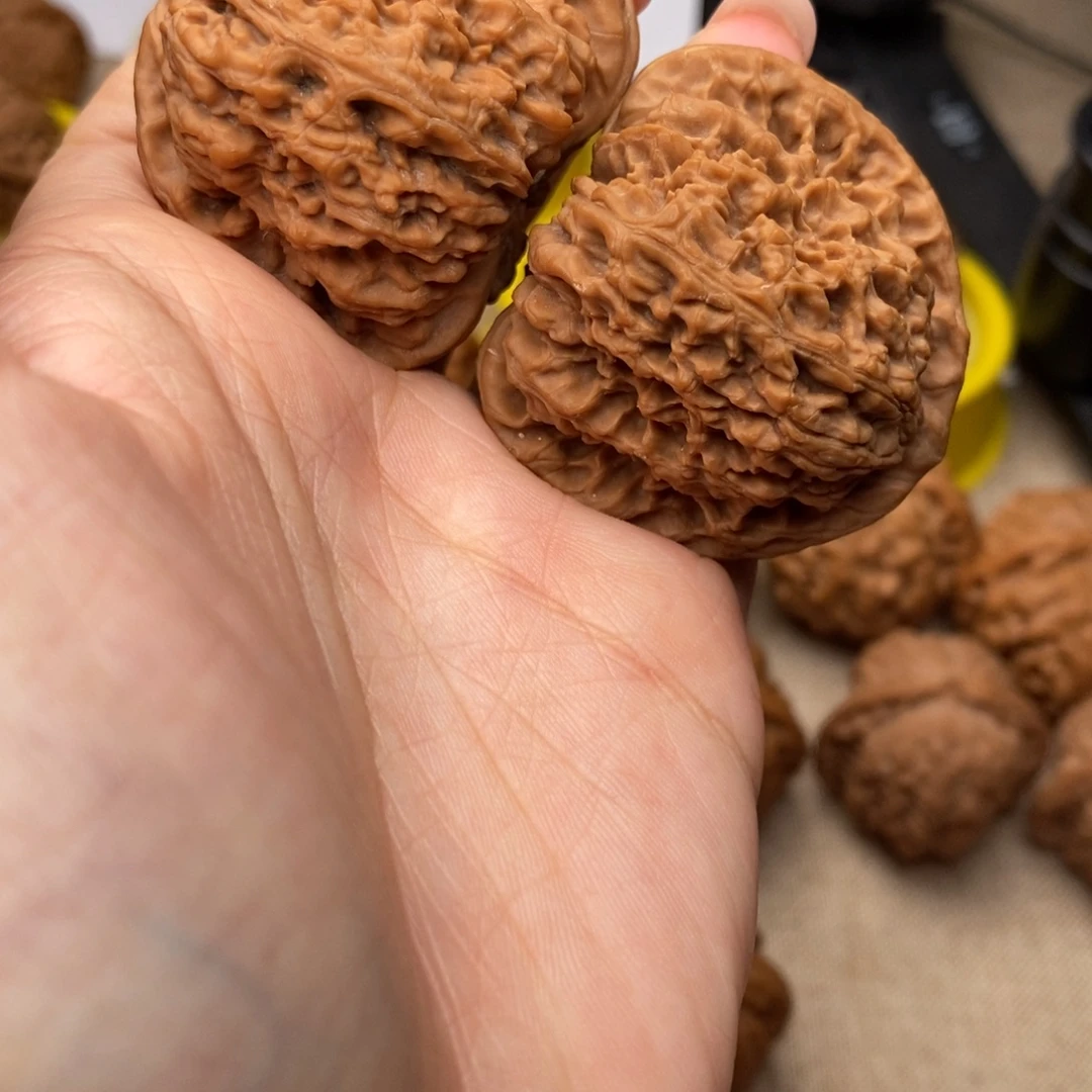 文玩核桃43南疆石……