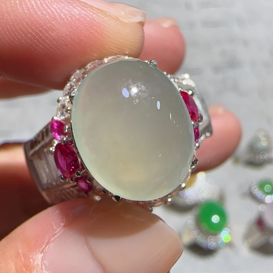 翡翠未镶嵌戒指翡翠