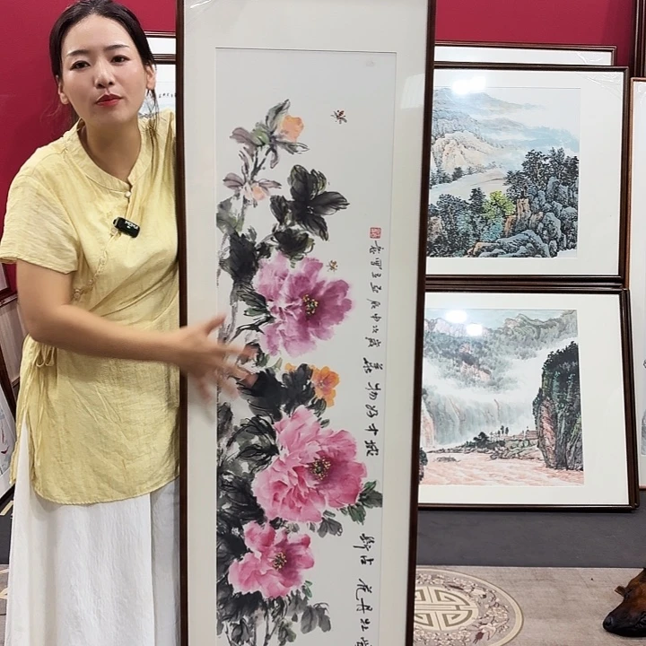 国画手绘带框作品