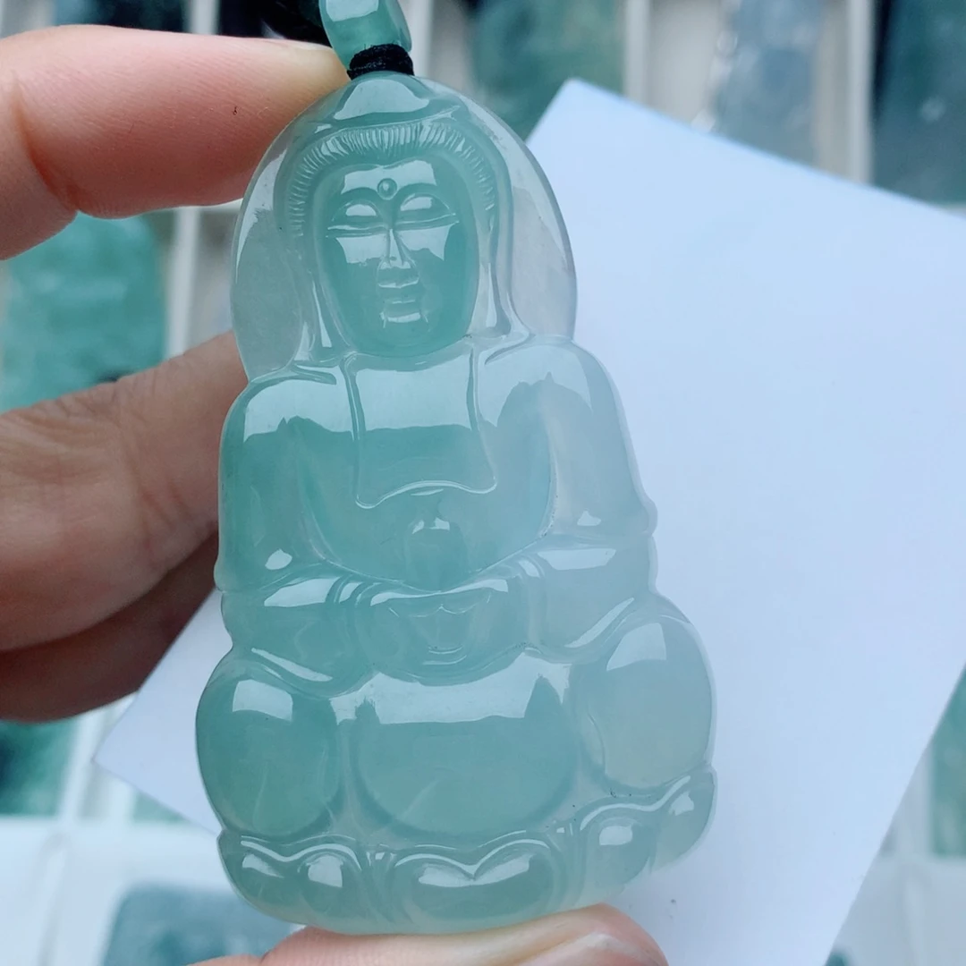 翡翠颈饰未镶嵌观音