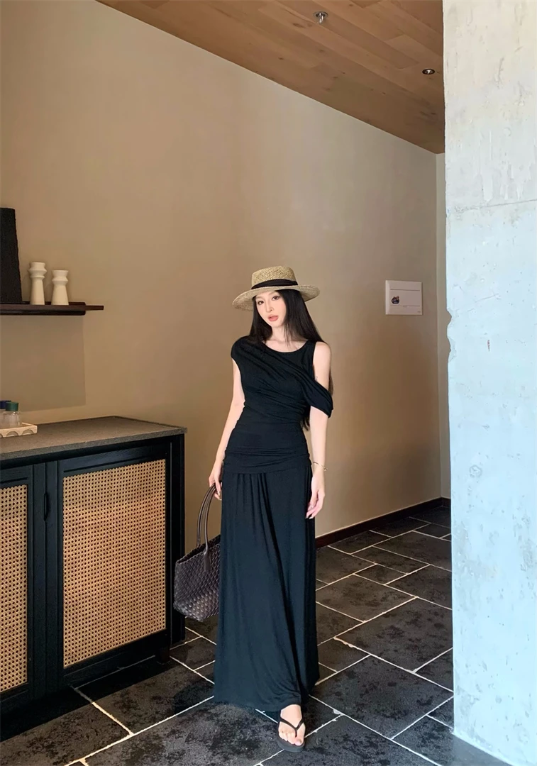 纯欲慵懒风气质设计感露肩上衣半身裙套装#A779