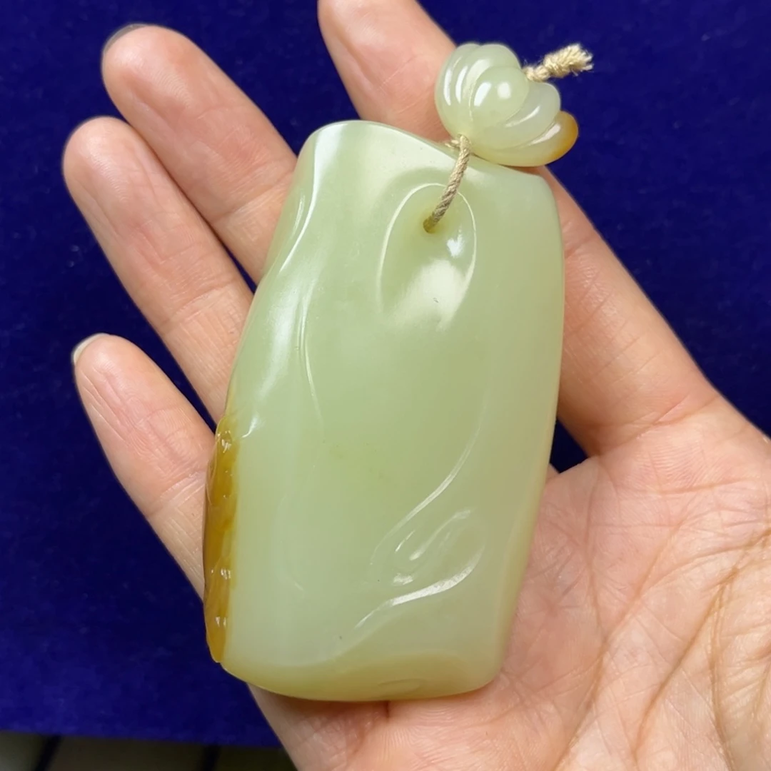 未镶嵌和田玉（糖玉）挂件
