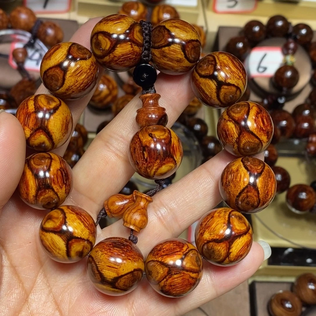 容***f黄花梨/降香黄檀黄花梨2.0鬼脸对眼