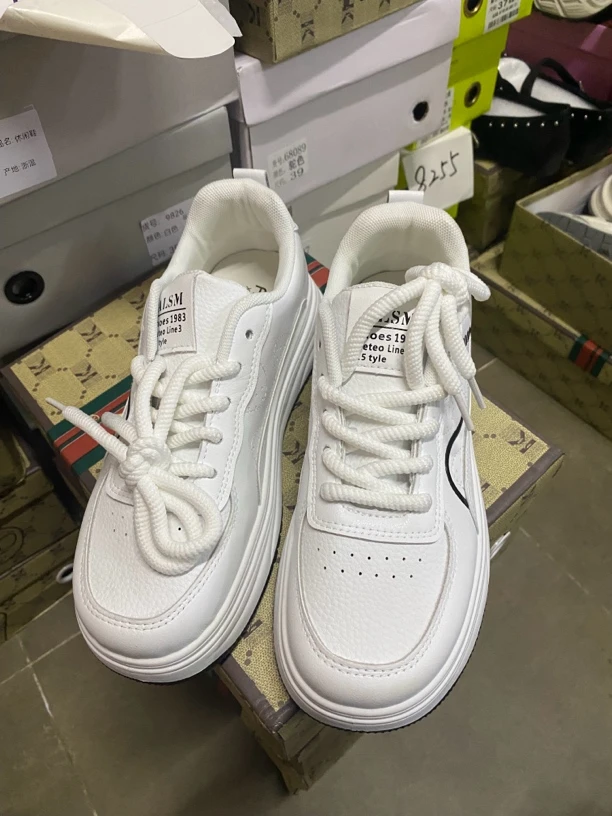 新品韩版百搭女鞋 574