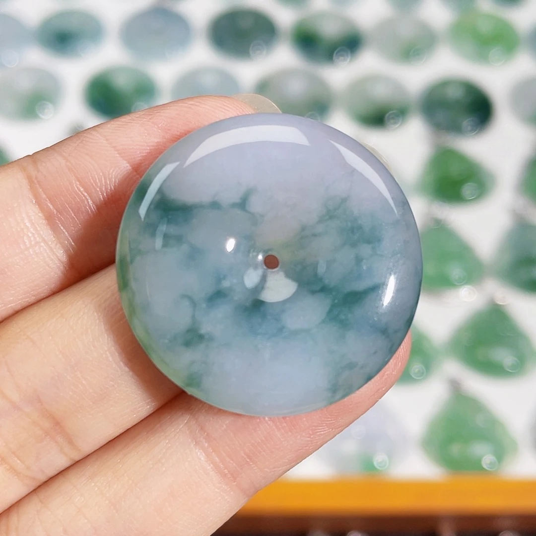 颈饰未镶嵌翡翠吊坠