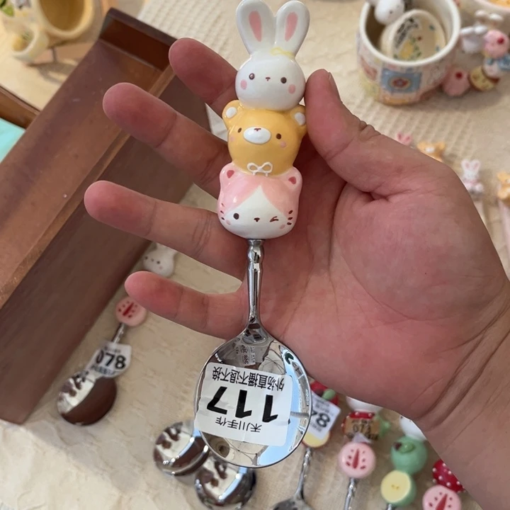青****瓷片预定大概1个月左右