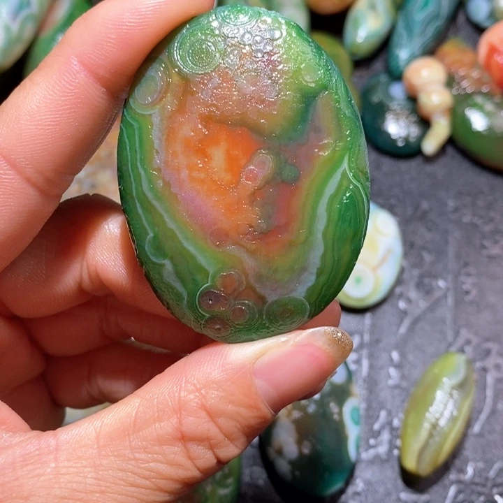 石英质玉颈饰未镶嵌?****y