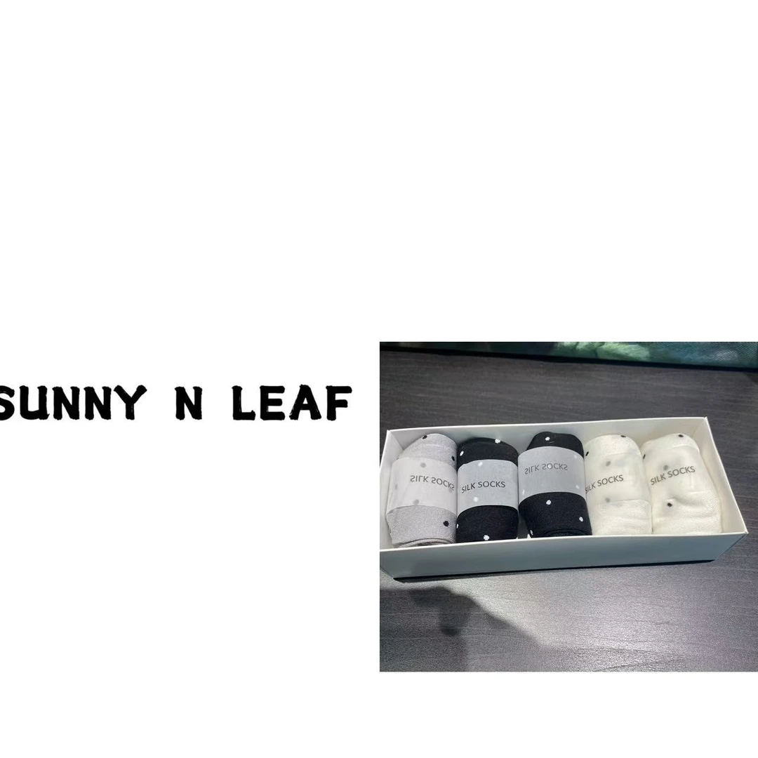 SUNNY N LEAF  缪系时尚百搭波点中筒袜