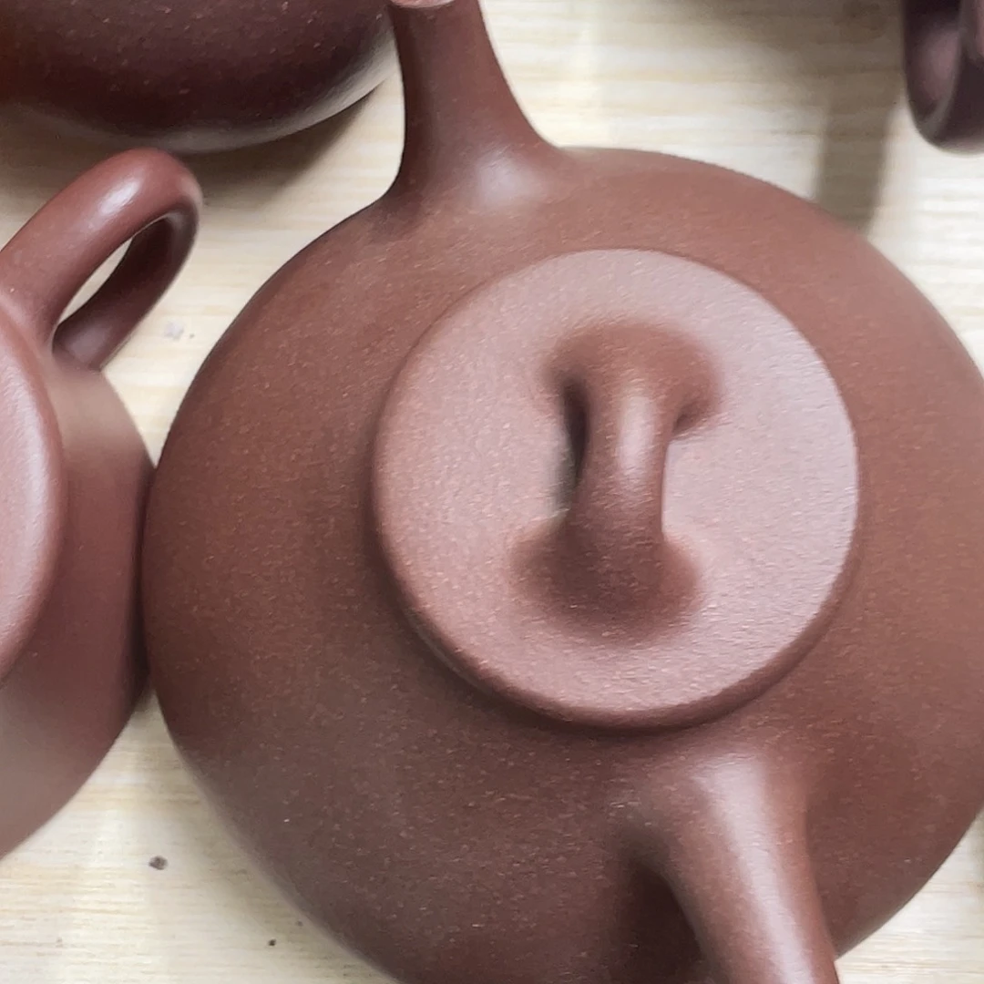 微瑕 子冶。李丹。