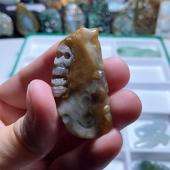 翡翠未镶嵌颈饰翡翠a货