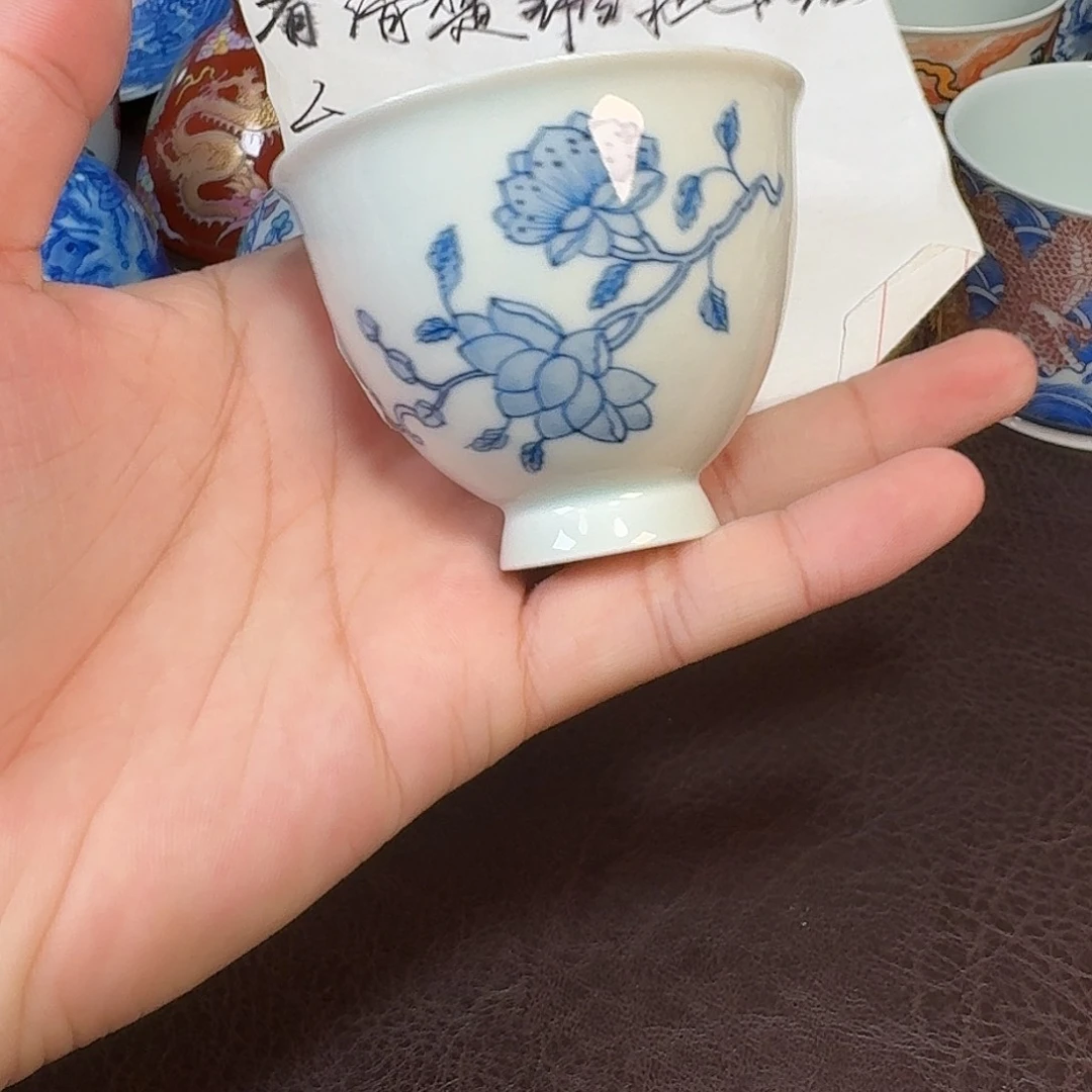 现代景德镇陶瓷杯