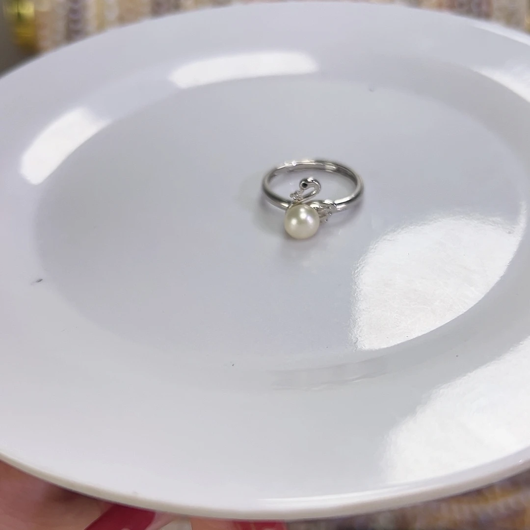 淡水珍珠钛钢手绳