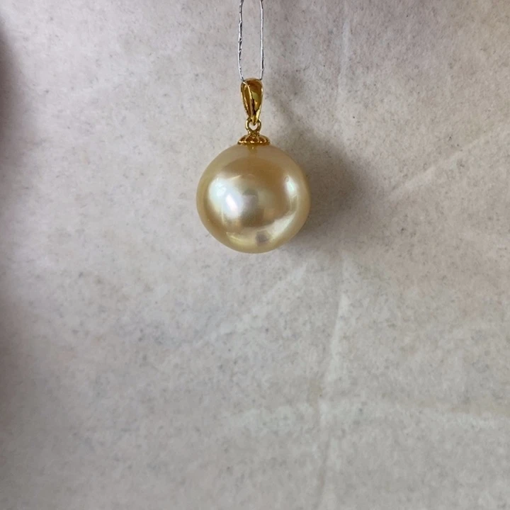 18K金镶嵌海水珍珠吊坠(不含链)南洋金珠15-16m m