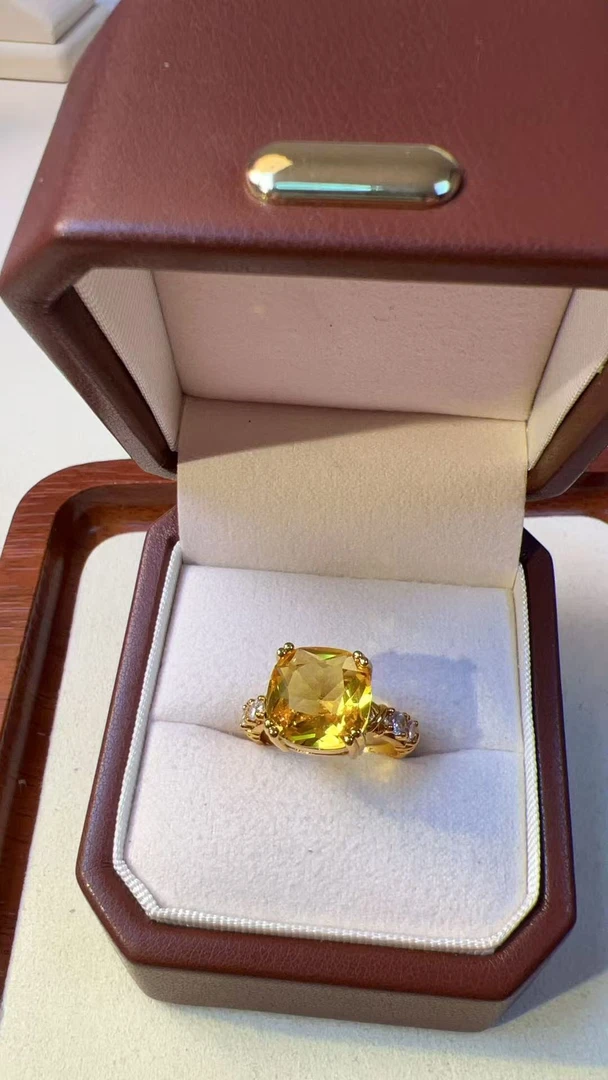 合金琉璃戒指 钱多多多饰品    百搭黄色四爪鸽子蛋戒指QT-158