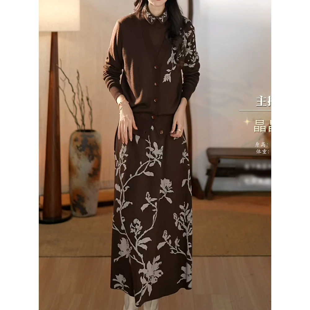 时髦洋气复古文艺范裙套装2025秋季新款减龄显瘦针织开衫+连衣裙