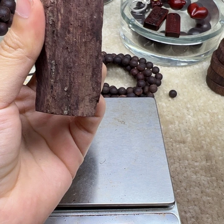 花梨木类海南红降手把件39g