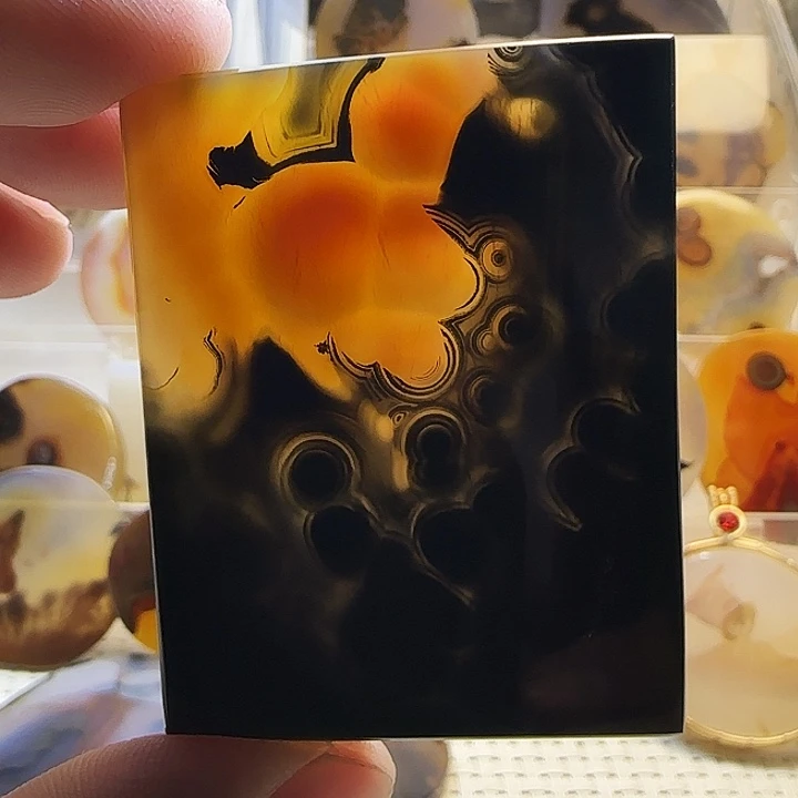 玛瑙/玉髓未镶嵌珠宝奇石