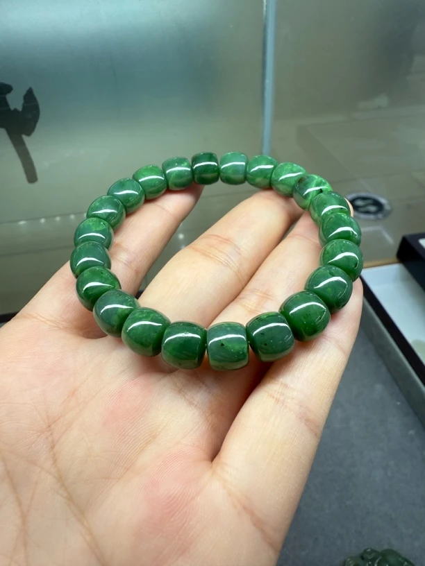 和田玉精品红皮碧玉飘花卡10手串