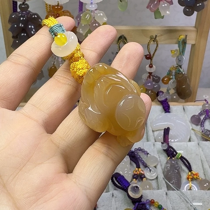 钥匙挂件，黄色金蟾